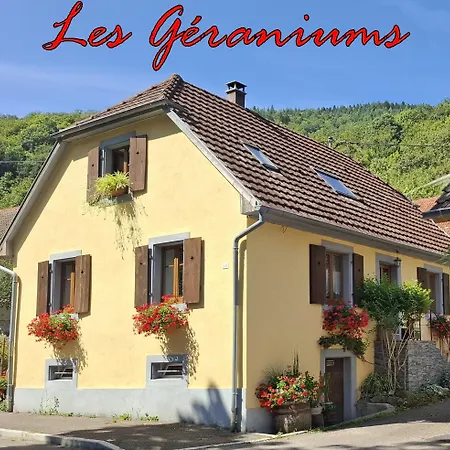 Maison Les Geraniums Parking Prive Moto Holiday home