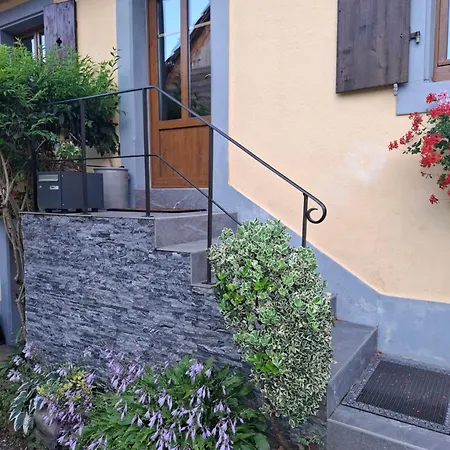 Holiday home Maison Les Geraniums Parking Prive Moto *